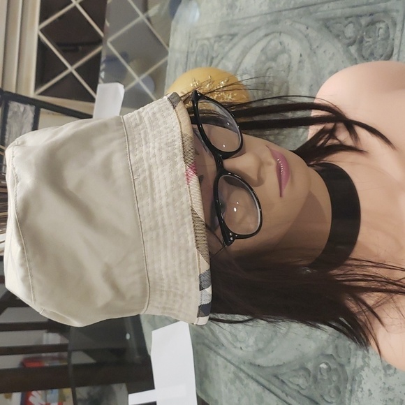 BURBERRY bucket hat medium size - Picture 1 of 8